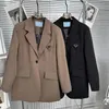 Herfst damespakken Blazers jas ontwerper Knoop jassen mode bijpassende omgekeerde driehoek letter lange pakken Nylon jasje S2654
