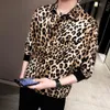 Qualität Sexy Leopard Print Hemd Männer Halbe Hülse Sommer Alle Spiel Lose Mens Casual Shirts Drehen Unten Kragen Komfortable Shirts287N