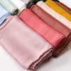 Bandanas Durag Style de mode froissé soie Satin Hijab mousseline de soie Muna Hijabs foulard châle Wrap couverture tête 230919