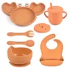 Tazas Platos Utensilios 6 unids Set Baby Silicone Sucker Drinkware Placa Vajilla Niños Tazón Cuchara Tenedor Bib Alimentación Set para cosas infantiles Accesorios 230918