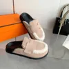 Designer luxe damesslippers schoenen slijtplekken Oran Shearling pluizige platte sandalen volledige huidwol dames zwart