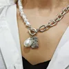 Colares Pingente Austyn Vintage Barroco Irregular Pearl Lock Chains Colar 2023 Geométrico Aangel Amor para Mulheres Punk Jóias