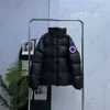 Kanada Tasarımcısı Kanadalı Kaz Ceketleri Tasarımcı Kış Ceket Geri Dönüşümlü Tüy Işık Ripstop Kumaş Seviye 4 Soğuk Hava Koruma Aşağı