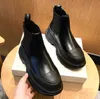 Boots décontractés et blancs pour femmes Londres Brand Luxurys Designers Talons épais Traineurs de vrais baskets en cuir