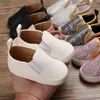 Primeiros caminhantes sapatos de bebê nascidos meninos meninas crianças crianças lace up couro pu solas macias tênis 0-18 meses