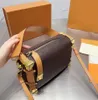 Diseñador Bolso de hombro Lado Bolso de bolso Bolsas de bolsillo suave Bolsas suaves Purso Purso de lujo Manijero extraíble Caja cosmética Petite Malle Souple Billetera