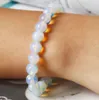 1 st 8mm runda Crystal Moonstone Natural Stone sträckte pärlbandet för kvinnor mode romersk stil armband