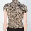 女性のTシャツUnuth Girls Slim Leopard Turtleneck Tshirts 2023 Summer Fashion Ladies Streetwear Bomb Tees Soft Women Cute Short Tops Chic