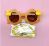 Yeni çocuk güneş gözlükleri yuvarlak çiçek güneş gözlükleri kızlar erkekler sarı ördek güzel bebek fotoğraf gölgeleri çocuklar oculos de sol
