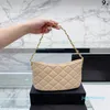 Shoulder Bags Women Luxury Bags Leather Quilted Crossbody Bags Lady Totes Popular Green Purse Girls Small Handbags Classic Hobo Bag