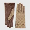 Женские дизайнерские перчатки с буквами, зимние роскошные модные перчатки с золотой пряжкой, теплая шерстяная подкладка, модные перчатки из натуральной кожи