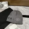 Kadınlar Sıradan Sonbahar ve Kış Sıcak Tasarımcısı Beanie Hat Erkekler Spor Tarzı Bonnet Mektubu Nakış Casquette