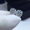 Stud S925 Sterling Silver D Color vvs Four Moissanite Diamond Earring Passe Test Women Anniversary Party Prezenty biżuterii 322d