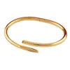 Love Nail Armband Gold Bangle for Men Women mode rostfritt stål smycken designer skräddarsydd manschett personaliserade kreativa skruvarmband silve 4lbc