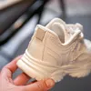 Barnskor sneakers småbarnstränare springer skor spädbarn barn pojkar flickor chaussures häll enfanter beige vit rosa