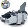 Hundkläder Pet Safety Swimsuit Life Jacket Ripstop Lifesaver Shark Vests med räddningshandtag för simning Pool Beach Boating 230919