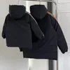 Sıcak Satış Erkekler Kış Ceket Tasarımcı Çocuk Aile Giysileri Aşağı Kapşonlu Nakış Aşağı Ceket Sıcak Parka Ceket Küfür Ceketleri Mektup Baskı Çıkışları