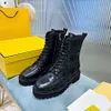 Fashion Boots Autumn and Winter Short Soe Up Naken Tjock Sole Heel Leather Color Matching Martin Boots's Work Motor Vehicle Women's Shoe Women 'Dress Leisure 42