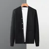 Suéter dos homens Mens Cardigan Marca de Moda de Luxo Bolso Design Clássico Masculino Slim Fit V-Pescoço Lã Tricô Desgaste