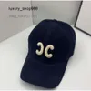 18styles Call Caps مصمم فاخر للنساء نسائي Cap 4 Seasons