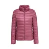 Kvinnor Down Parkas 10 färger Puffer Jackets Arrivlas Autumn Winter White Duck Ultra Lätt Packable Coat 230919