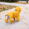 Vêtements de chien imperméable avec capuche pour chiot petits chiens moyens vêtements solides réfléchissants animaux chats vêtements d'extérieur veste à quatre pattes 230919