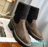 Botas de couro de pelúcia com estilo simples e elegante clássico