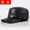 Berets Natural Couro Clássico Homens Inverno Peaked Cap Quente Beisebol Ajustável Militar Cadete Exército Flat Top Hat com Earflap