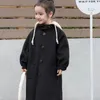 Tenues assorties à la famille 3-12 ans Manteau pour enfants d'hiver et d'automne Manteau en laine de longueur moyenne Vêtements à capuche à la mode pour garçons et filles 230920