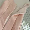 Vestido de dos piezas Otoño francés rosa chaqueta de manga larga sin mangas dama traje dulce elegante pequeño fragante dos piezas tweed conjunto de mujeres 1723 230920