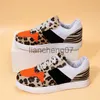 Klänningskor kvinnors mode vulkanisera skor våren ny leopard fast färg casual skor kvinnor andas lägenheter snörning sneakers storlek 35-43 x0920