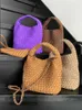 Bolsa de designer Botegss Ventss Bolsas de ombro Nylon pano mão tecido bolsa 2023 novo balde para viagens femininas e mães cesta de repolho tem logotipo