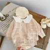 Zestawy odzieży Spring Infant Baby Romper 2pcs Ubrania Krzyny Pusty Wzór Sweter Swater Silny bawełniany kombinezon Borns Stroje 2309919