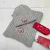 2023 Nuovo set di sciarpe per cappelli Boutique Designer Cappello invernale lavorato a maglia in cashmere Set di due pezzi, freddo e caldo, moda versatile per uomini e donne coppie1289A