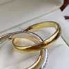 2023 nuovo anello di design a tre anelli di moda anello con diamanti di alta qualità gioielli da uomo e da donna