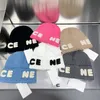 Lüks Beanie Tasarımcılar Şapka Erkekler ve Kadınlar Sonbahar ve Kış Sezonu Yün Örgü Şapka Kapağı Günlük gündelik çok yönlü göz alıcı kişilik rengi