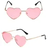Солнцезащитные очки в оправе, модные женские металлические очки в форме сердца с градиентом, уличные очки, женские очки UV400, оттенок для девочек 230919