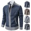 Maglioni da uomo Cardigan Cappotto maglione da uomo 2023 Nuovo autunno inverno Velluto spesso caldo risvoltato Colletto da baseball Maglioni Cappotto antivento maschile J230920