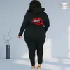 Mulheres Plus Size Calças Plus Size Define Sweatsuits Roupas Femininas Roupas de Inverno Sweatpants Define Treino Lip Two Piece Outfits Atacado Drop 230920