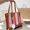 Designer -Tote Bag Canvas Large Totes Women Shopping Bags Classic Präglade Lady Letter Shoulder Bags Messenger Purse handväska
