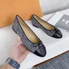 Ballet plat en cuir véritable chaussures designer femme mocassins chaussures habillées femme chaussures plates chaussures décontractées classique designer fête de mariage luxe velours saisonnier taille 34-42