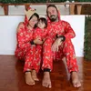 Familjsmatchande kläder Julpyjamas Familj Matchande pyjamas Set Christmas Santa Deer Print Adult Kids PJS Baby Jumpsuit Xmas Family Outfits 230920