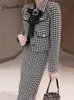 Vestido de duas peças Yitimuceng Bird Lattice Define Womens Outifits Vintage Manga Longa Tweed Blazers Escritório Senhoras Midi Saia 230920