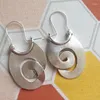 Pendientes colgantes Vintage diseño de abanico geométrico rizo gitano para mujer joyería Tribal espiral hueca pendiente colgante