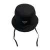 Mens Nylon Designer Bucket Hat For Woman Lining Cotton Winter Hat Rope Luxury Buckets Fitted Hats Fashion Bonnet Flat Hats