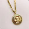 Brand Classic Pendant Halsband charm urval mode matchande personlig stil designer super varumärke dubbla bokstäver premium smycken tillbehör dhl gratis