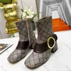 Botas de designer mulher botas loira botas de inverno sapatos de salto médio metal decorar impressão couro tecido tornozelo sapato