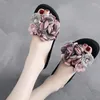 Slipper stijl slippers voor meisjes zoete bloem zomer schoenen buiten hoge hak ouder kind handgemaakt