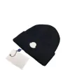 2023 Cappello a cuffia di design più pile ispessito da uomo e da donna autunno e inverno caldo cashmere lavorato a maglia classico stile caldo