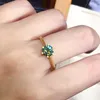 Bagues de cluster 24K Gold Solitaire 1ct Green Moissanite Bague 925 Sterling Silver Engagement Bande de mariage pour femmes Bijoux de fête de mariée